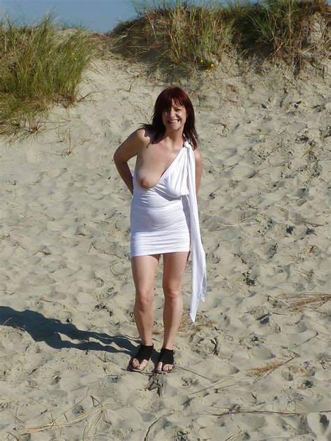 Sexy Busty Mature Wife Jenny Strips On The Dunes Adult Photos 113493737