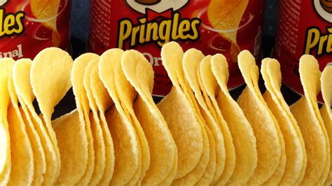 Pringles Spicy New Flavor Is Inspired By This Cheesy Bar Food