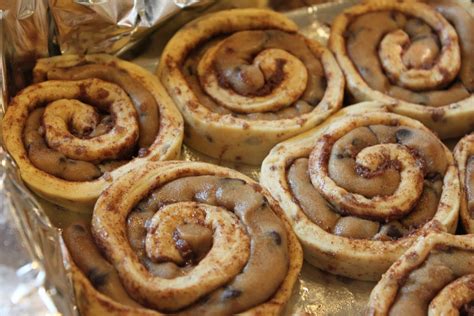 How To Make Chocolate Chip Cinnamon Roll Cookies