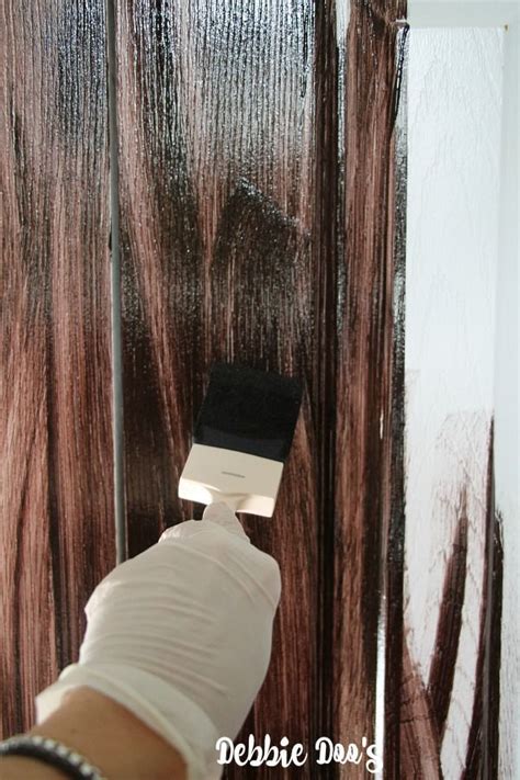 Our simple diy kit makes painting your garage door an easy weekend project that you can complete in less than 4 hours! How to paint a plain white door to look like wood ...