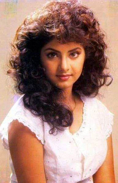 Pin By Samir Syed On Divya Bharti Beautiful Bollywood Actress Most Beautiful Indian Actress