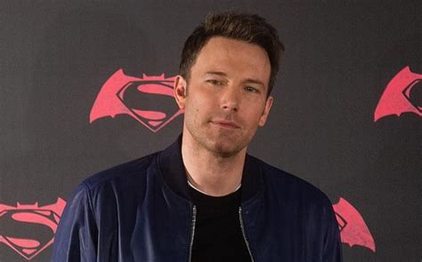 No, i put a fake tattoo on my back and then hid it. in his defense, who wouldn't mess with those punks at extra if given the chance? Ben Affleck Has Confirmed That His Huge, Terrible Back ...