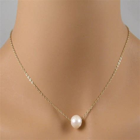 Single Pearl Gold Chain Necklace 1