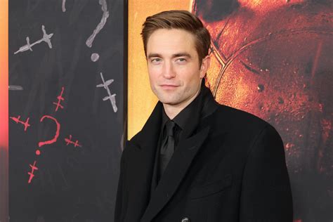 Robert Pattinson Used A Boring Disguise To Avoid His Twilight Fame