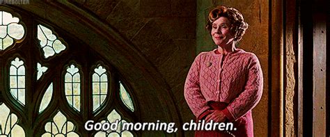 Somehow, umbrage, i doubt you were ordered to torture and try to kill harry potter. he looked at her, revulsion clearly on his face. Discusión de personajes: Dolores Umbridge: desmaius ...