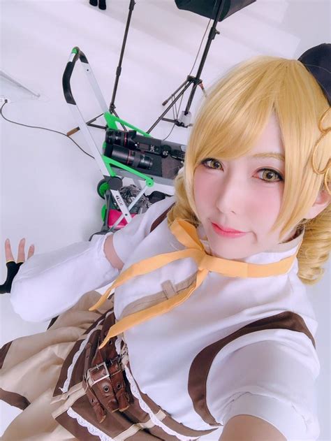 Open your options menu in your browser, select internet options, clear cache, then press f5 to refresh the page. 暗黑界林志鈴新Cosplay 回到18歲一樣 - 香港手機遊戲網 GameApps.hk