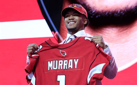 Adam rank breaks down which players you should start and which ones you should sit for week 17 of the 2020 nfl fantasy football season. A Case for Kyler Murray in 2019 | 4for4