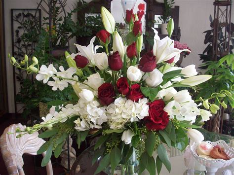 Red And White Floral Arrangement By Robyn Beautiful Floral