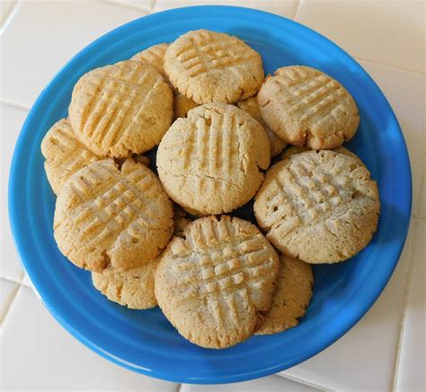 theworldaccordingtoeggface: The Best Sugar Free Peanut Butter Cookies