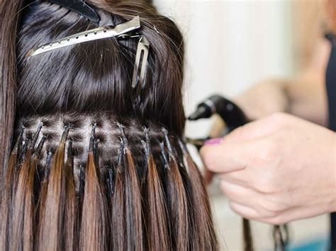 Bond removal should never be painful or pull / tug at your hair. How To Completely Remove Hair Extensions Glue At Home In ...