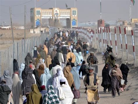 pakistan to discuss afghan refugees repatriation at first global summit