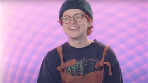 Watch Cavetown Answers The Big Questions Over A Cup Of Tea News