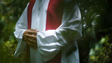 Gelo No Pênis Exorcismo E Medo Os Padres Gays Silenciados Pela Igreja