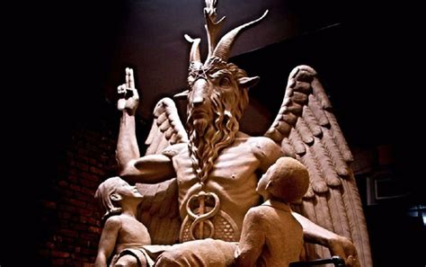 On Capitol Monuments The Devil Is In The Details