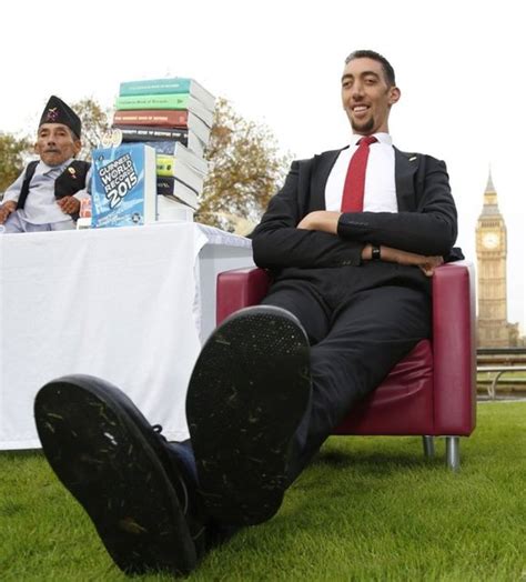 Dünyanın en uzun adamı Sultan Kösen ile dünyanın en kısa adamı Nepalli