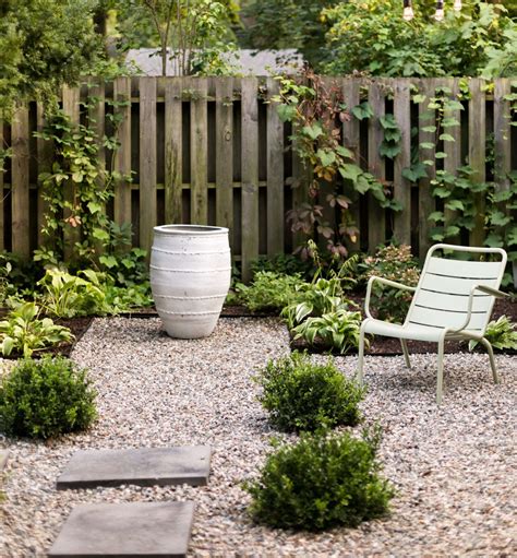 First of all, it's permeable, so water is the gravel is , well ,the size of peas (hence the name), and rounded in 1/8 to 3/8 dimensions and come in greys, tan, and white and sometimes a mix. Everything You Need to Know About Gravel - Gardenista