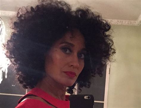 Sylvana simons, die jarenlang succes had op televisie bij diverse zenders, wil daar nu achteraf toch nog even nederland over verwijten racistisch te zijn. 5 Iconic Women Who Influence My Style | NaturallyCurly.com