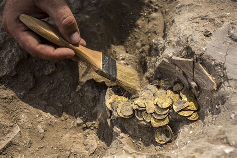 Israeli Dig Unearths Large Trove Of Early Islamic Gold Coins