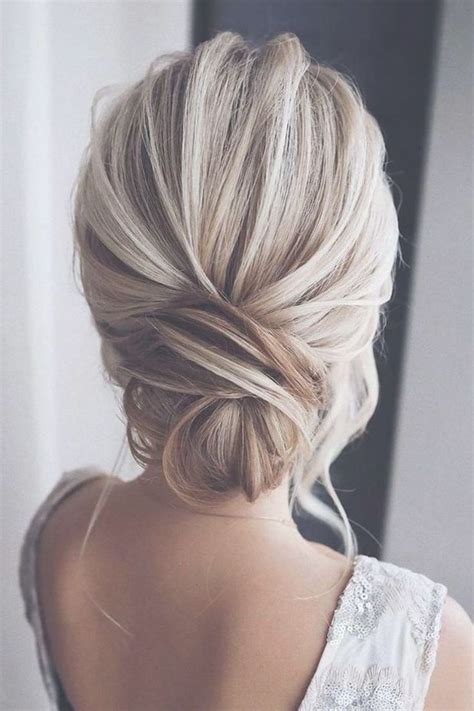 20 Easy And Perfect Updo Hairstyles For Weddings EWI Bun Hairstyles