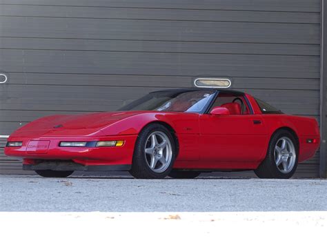 1993 Chevrolet Corvette Zr 1 25524 Miles Bright Red Lt5 415 Cid Manual