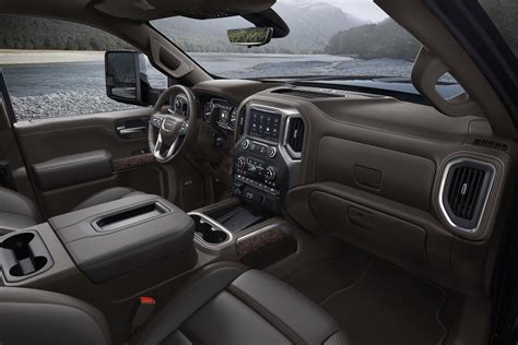 General Motors Brawny 2020 Gmc Sierra 2500 Hd Bows Wardsauto