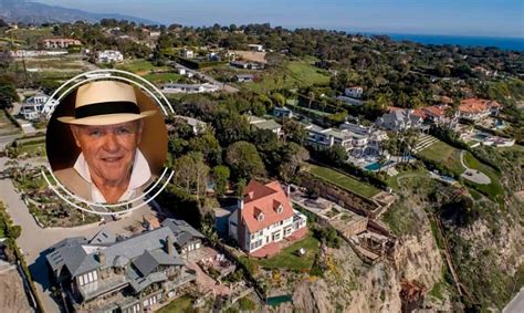 Sir Anthony Hopkins Just Sold His Malibu Home Perched On A Cliff S Edge