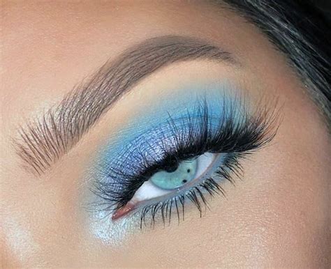Top 50 Best Light Blue Eyeshadow Ideas For Women Colorful Eye Makeup Eyeshadow Makeup Blue