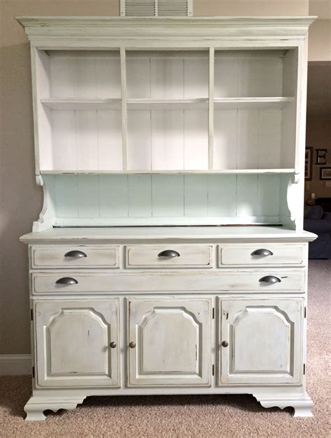 How To Paint And Distress A Wood Hutch Sobremesa Stories