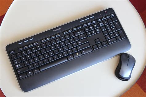 Logitech Mk520 Wireless Keyboard And Mouse Review A Comfy Quiet