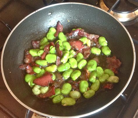 How to cook broad beans. The Cook with Biltong Club: biltong, broad beans and ...
