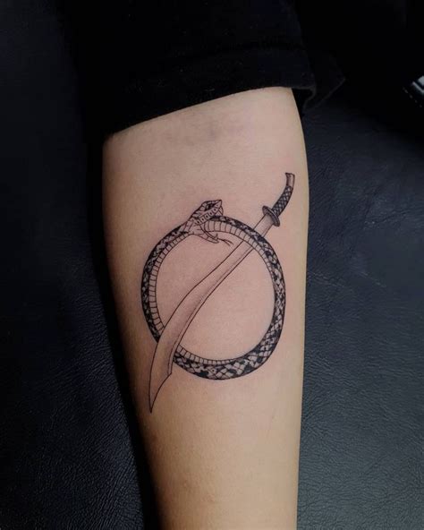 30 Pretty Ouroboros Tattoos For You To Enjoy Style VP Page 21