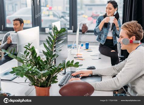 Happy People Work Modern Office — Stock Photo © Arturverkhovetskiy