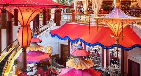 The Best Places To Eat and Drink in Las Vegas | Las vegas bars, Best