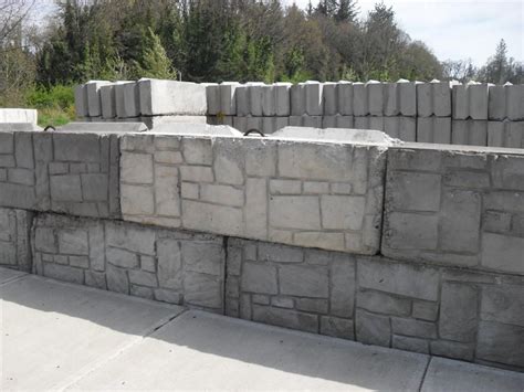 Large Concrete Block Retaining Wall The Hippest