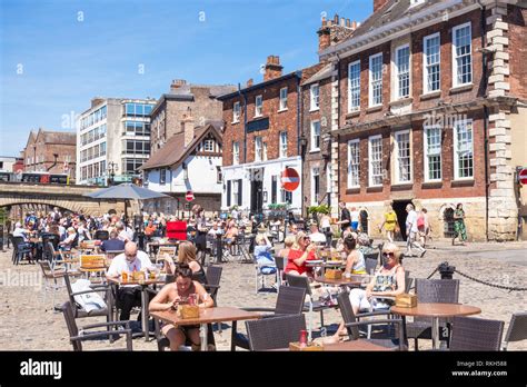 People Drinking And Dining Outside Al Fresco Various Pubs On Kings