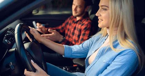 10 best driving test tips to pass the first time