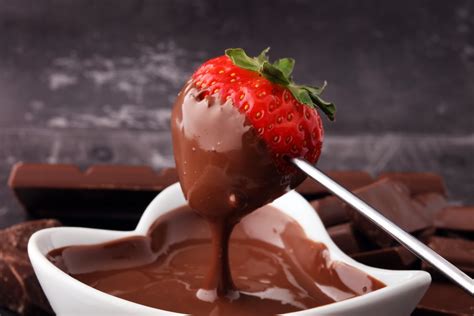 Celebrate Valentines Day With Chocolate Fondue Farmers Almanac