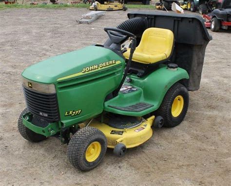 John Deere Lx277 Riding Lawn Mower Live And Online Auctions On
