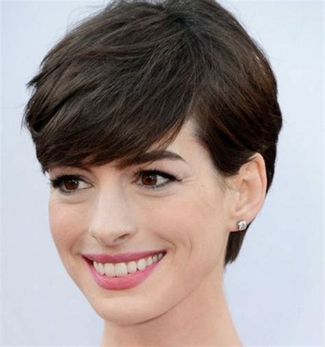 10 Pretty Ways To Grow Out Your Pixie Cut Brit Co
