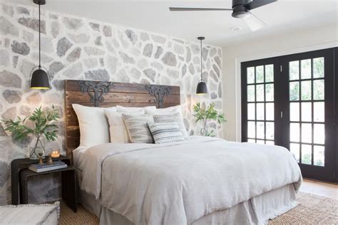 Photos Hgtvs Fixer Upper With Chip And Joanna Gaines Hgtv Modern