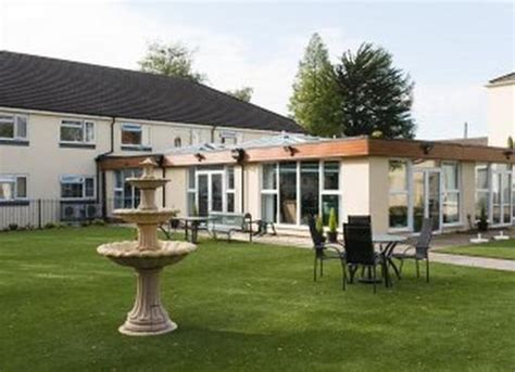 Hollybank Care Home Care Home Manchester M26 3gn