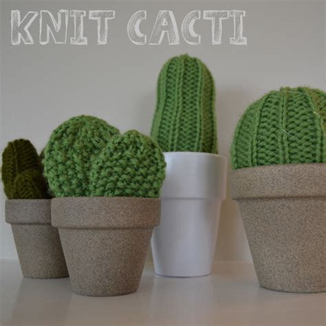 Shiveer in the hot cocoa hut. Sewing Barefoot: knit cactus