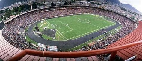 La alcaldesa de bogotá, claudia lópez, que estaba presente en el recinto deportivo, rechazó y condenó los actos de violencia. Bogotá !: Sports & Recreation