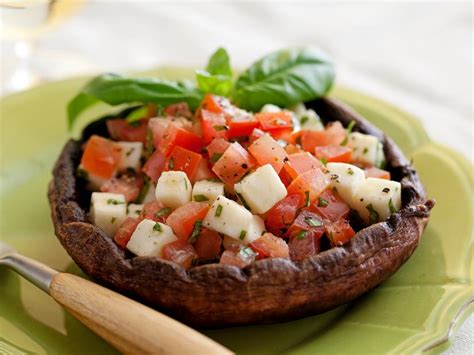 You'll only need a few simple ingredients to make grilled portobello mushrooms (the exact measurements are in the recipe card below) Grilled Portobello Mushrooms with Tomatoes and Fresh ...