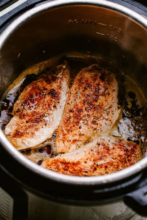 Making honey garlic chicken in an instant pot is easy and it is one pot. Instant Pot Honey Garlic Chicken | Easy Weeknight Recipes