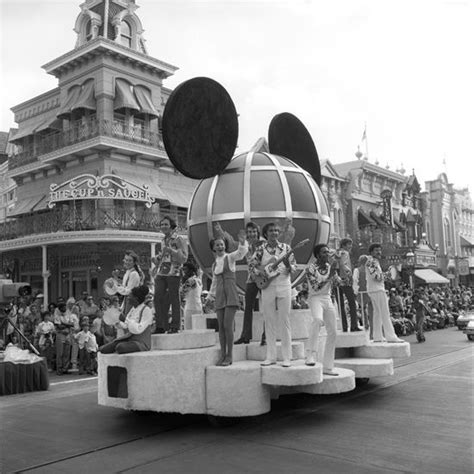 Vintage Walt Disney World A Dedication With Style At Magic Kingdom