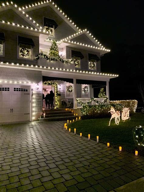 Where To Put Christmas Lights On House