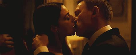 Pin For Later 24 Movie Kisses From This Years Movies That Can Still Rock Your World Spectre