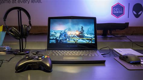 Alienware 13 2017 Review Oled Screen And Vr Headline