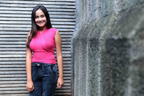 Gambar Cantik Dan Sexy Syifa Hadju Amoybogel